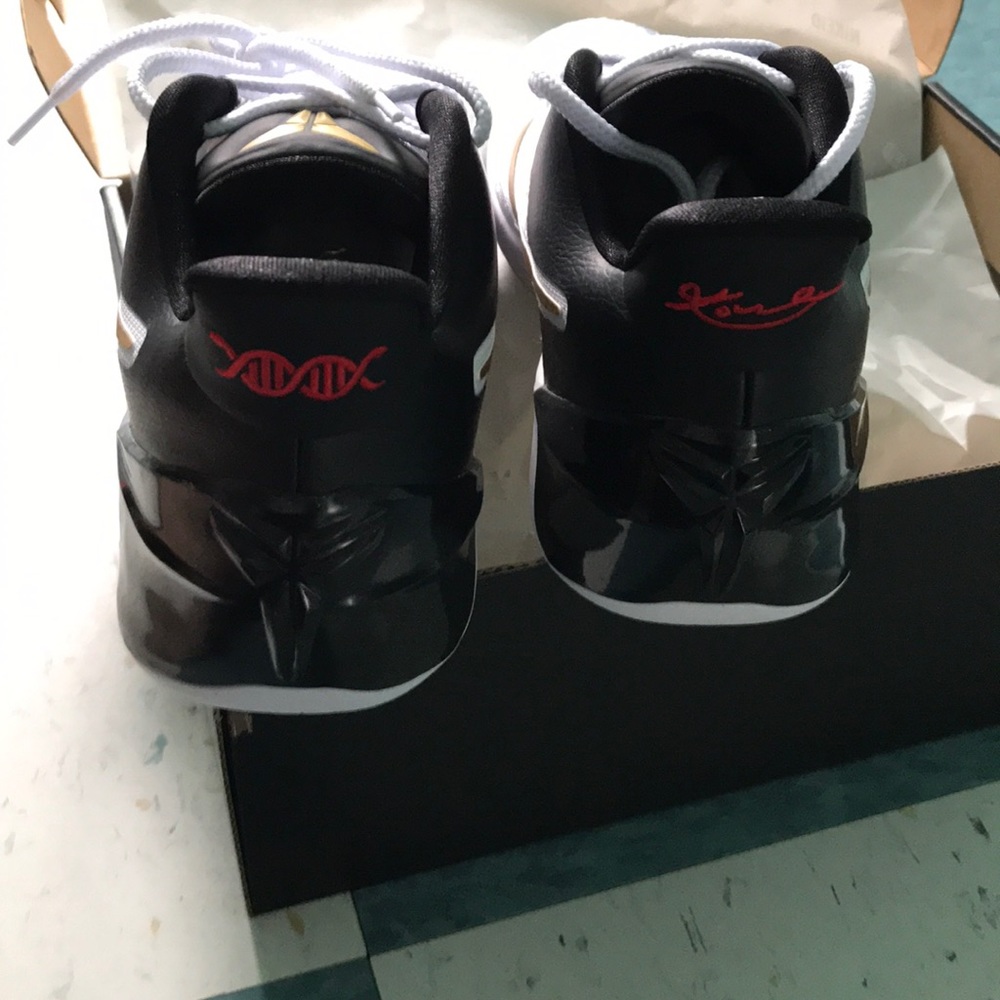 Kobe limited Nike id - Picture 3 of 4
